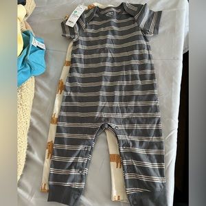 Two pack Carters 6-9 months short sleeve, long pant onsies